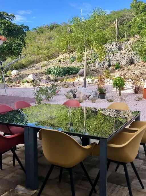 Villadelsol-Ocean Front Resort-Pool-Up To 8 Guests-Walk To The Beach Willibrordus 0*,  Curacao