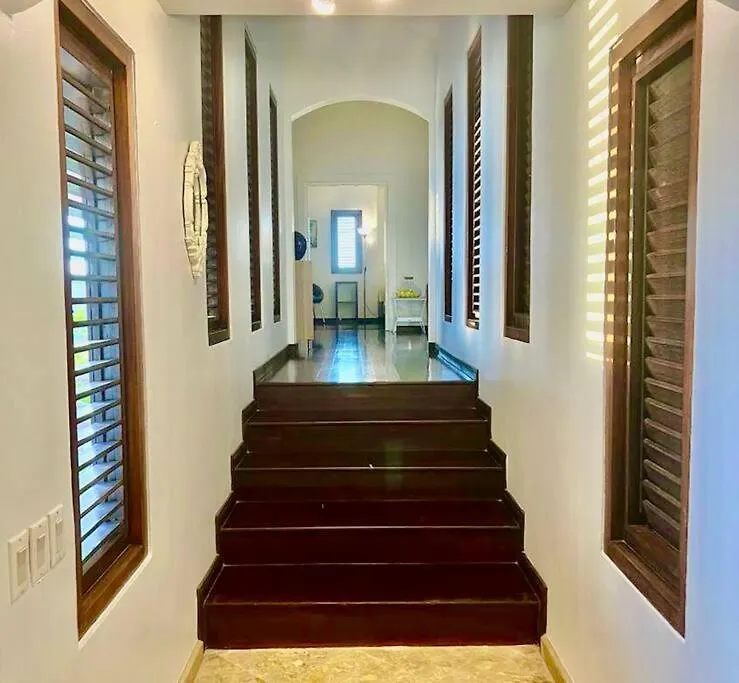 Villadelsol-Ocean Front Resort-Pool-Up To 8 Guests-Walk To The Beach Willibrordus 0*,  Curacao